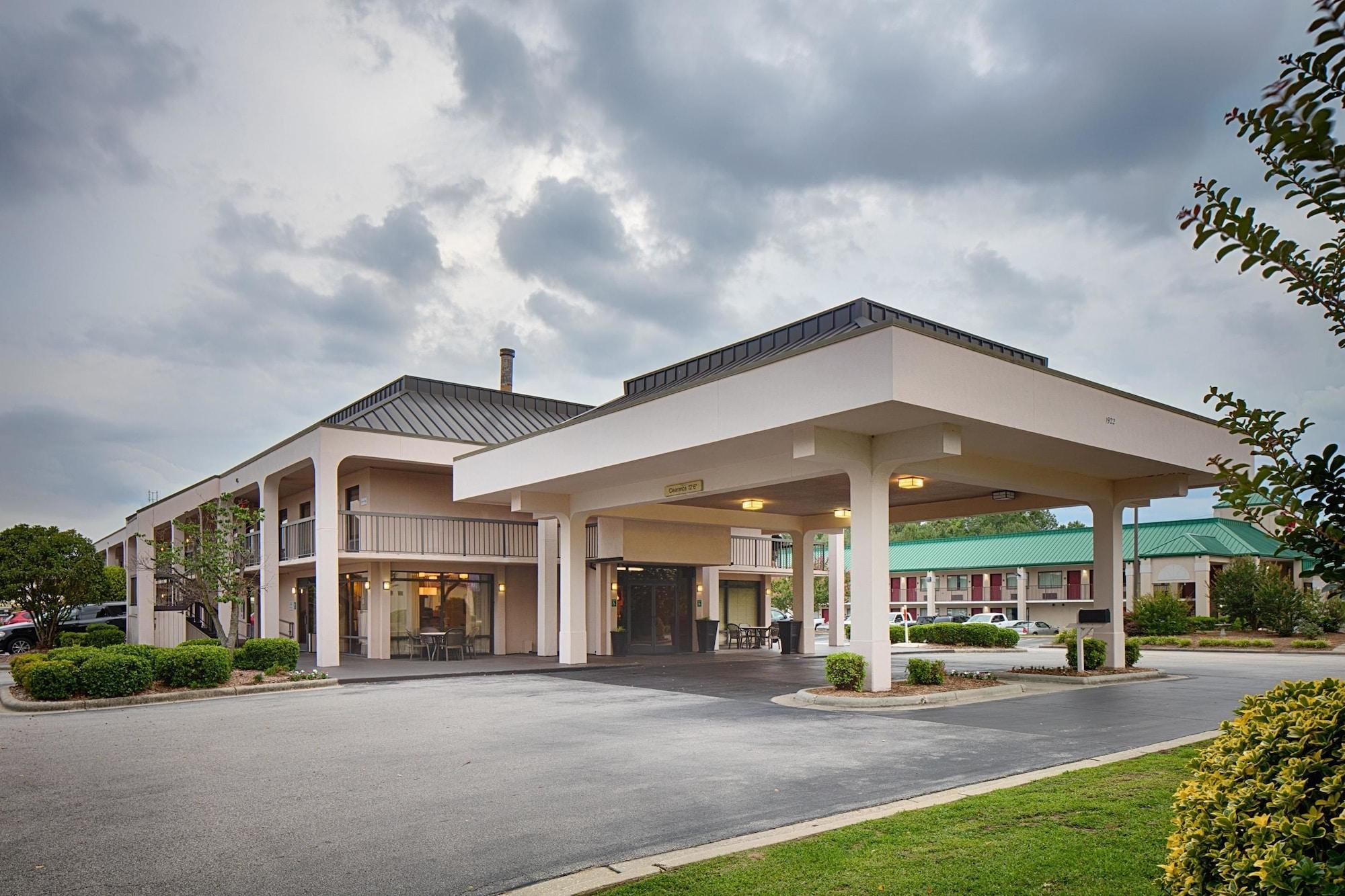 Motel 6 Fayetteville - I-95 Экстерьер фото